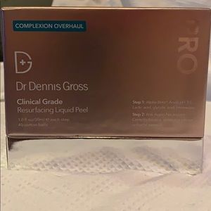 Dr Dennis gross Resurfacing liquid peel
